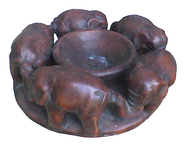 TC17 Circle Elephant Candle Holder (28x28x10 cm)