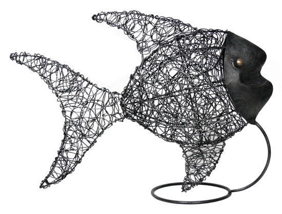 81909 Fish On Stand (43x13x34 cm)